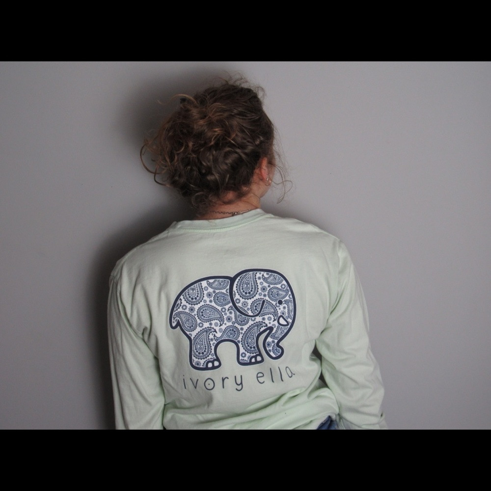 Pastel green ivory ella sleeved elephant top